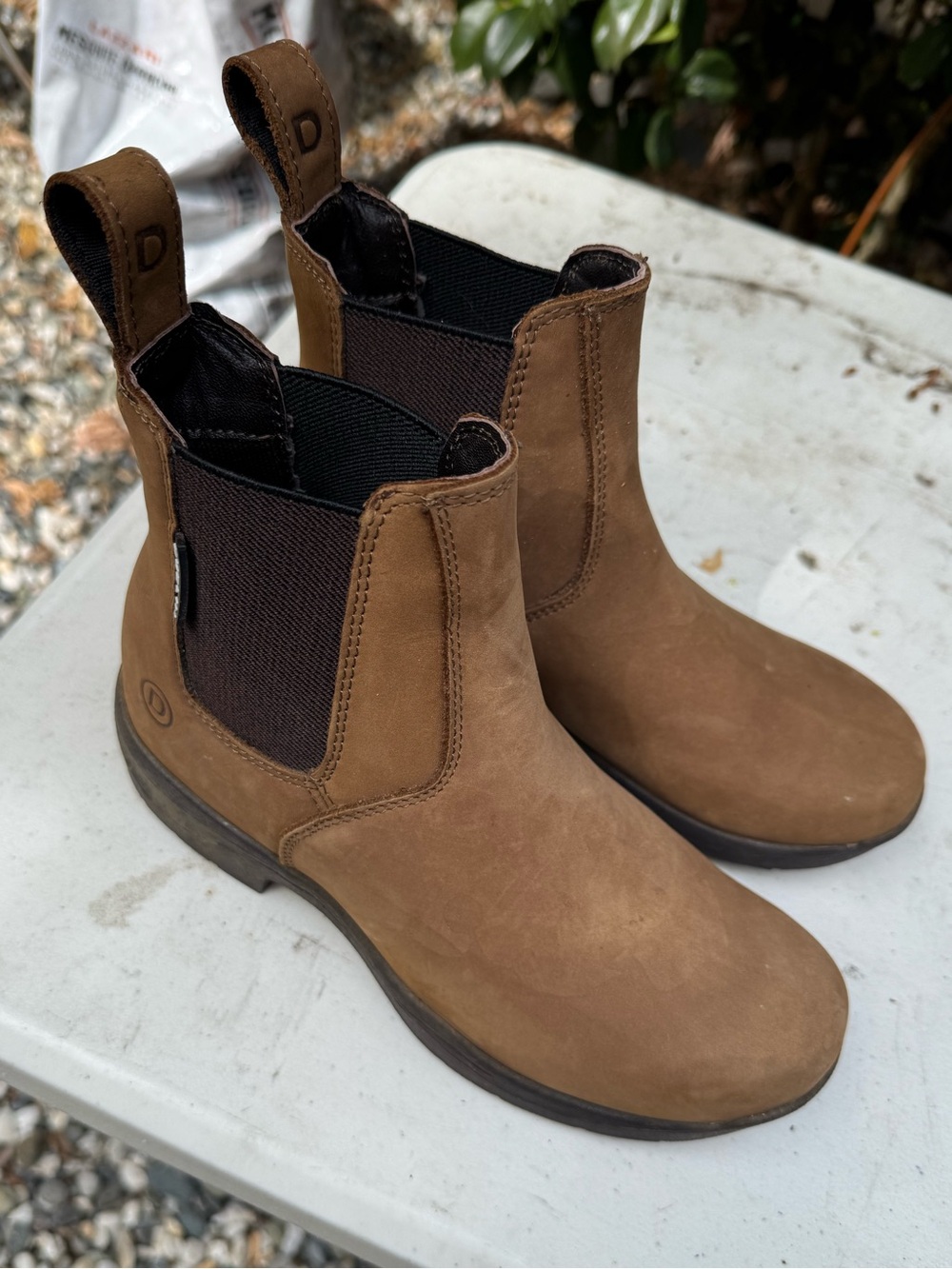 Women’s Dublin Chelsea boots, size 7